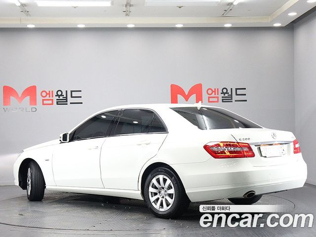Mercedes-Benz E-Class из Кореи Encar