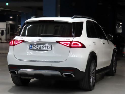 Mercedes-Benz GLE-Class GLE300d 4MATIC — пробег 111 181 км — фото 2 из 5