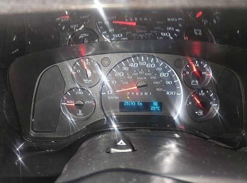 Chevrolet Express Van 6.5 — пробег 25 000 км — фото 5 из 5