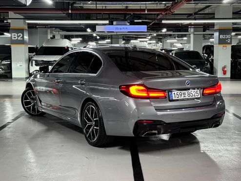 BMW 5-Series 530i M Sport Package — пробег 22 965 км — фото 2 из 5