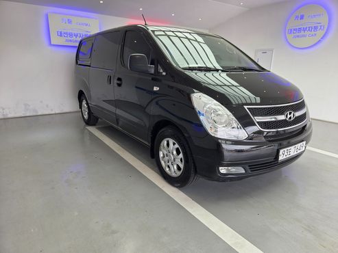 Hyundai Starex 5-Seater VAN CVX Luxury — пробег 245 569 км — фото 2 из 5