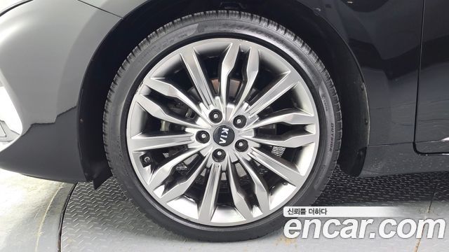 Kia K7 из Кореи Encar