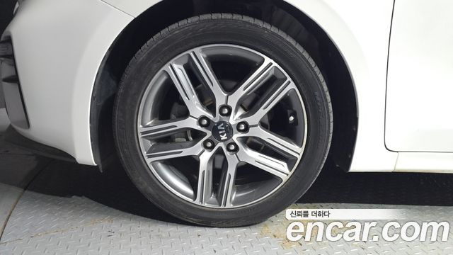 Kia K3 Luxury — пробег 149 240 км — фото 5 из 5