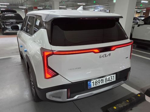 Kia Seltos HEV 1.6 2WD Trendy — пробег 1 050 км — фото 3 из 5