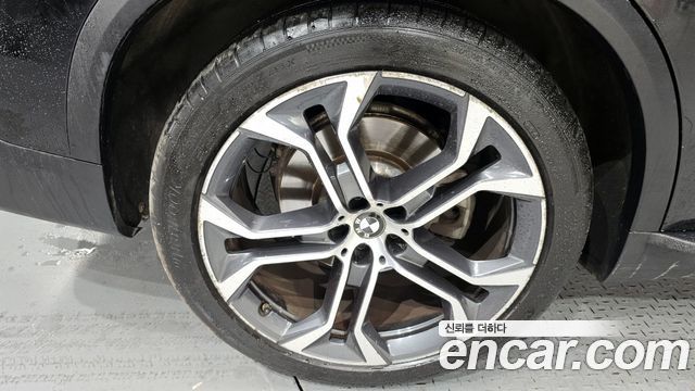 BMW X5 xDrive 40i xLine — пробег 91 759 км — фото 5 из 5