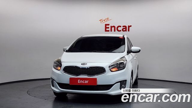 Kia Carens 2.0 LPi Prestige — пробег 205 501 км — фото 3 из 5