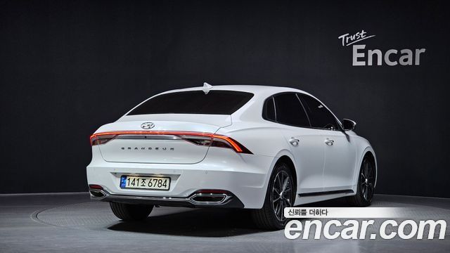 Hyundai Grandeur 2.5 Le Blanc — пробег 104 157 км — фото 2 из 5