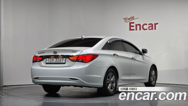 Hyundai Sonata CVVL Smart — пробег 173 479 км — фото 2 из 5