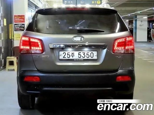 Kia Sorento Diesel 2.0 2WD TLX — пробег 166 874 км — фото 4 из 5