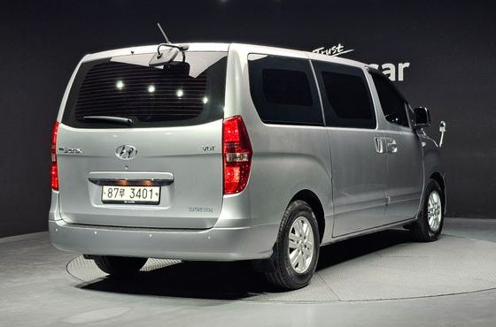 Hyundai Starex Van 3-Seater Smart — пробег 92 485 км — фото 2 из 5