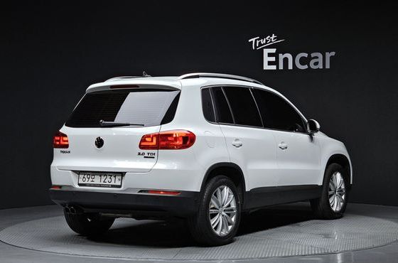 Volkswagen Tiguan 2.0 TDI Premium 5N — пробег 132 283 км — фото 2 из 5