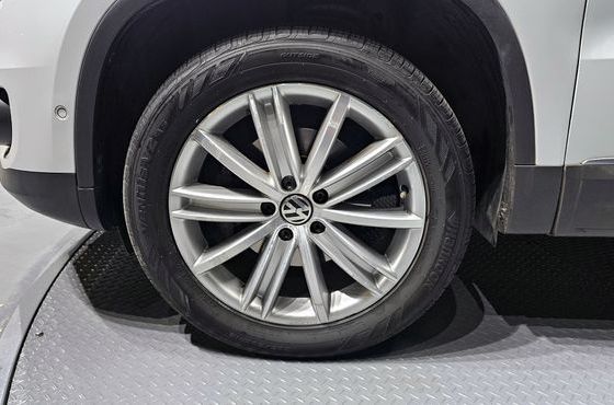 Volkswagen Tiguan 2.0 TDI Premium 5N — пробег 132 283 км — фото 5 из 5