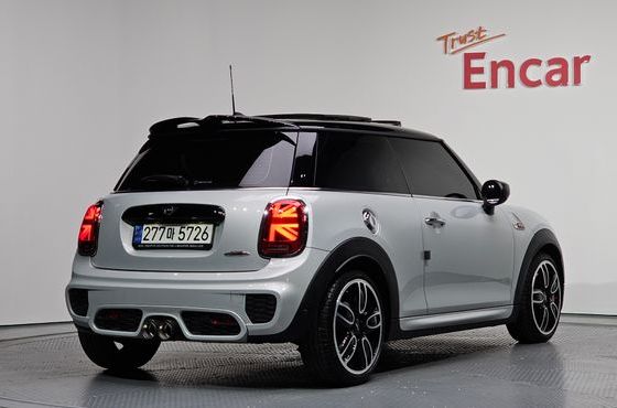 Mini Cooper JCW 3rd Generation — пробег 8 423 км — фото 2 из 5