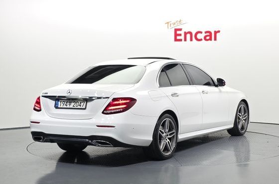 Mercedes-Benz E-Class E300 AMG Line — пробег 86 299 км — фото 2 из 5