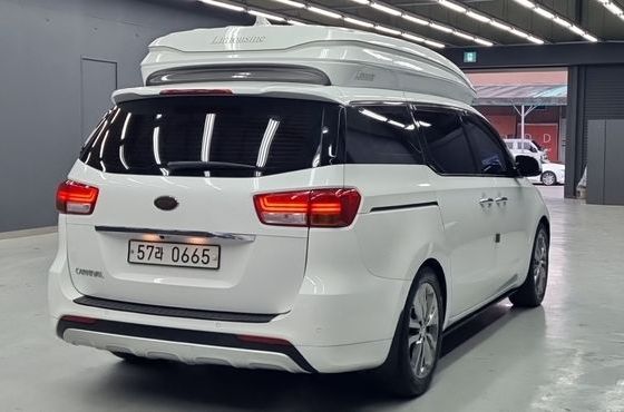 Kia Carnival Gasoline 9-seater Hi-Limousine Noblesse — пробег 157 500 км — фото 2 из 5