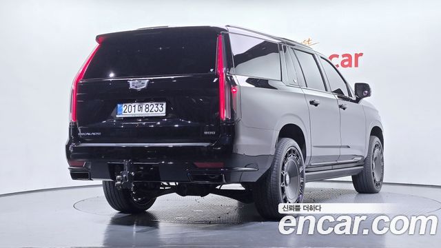Cadillac Escalade 6.2 ESV ESV Sports Platinum — пробег 22 684 км — фото 2 из 5