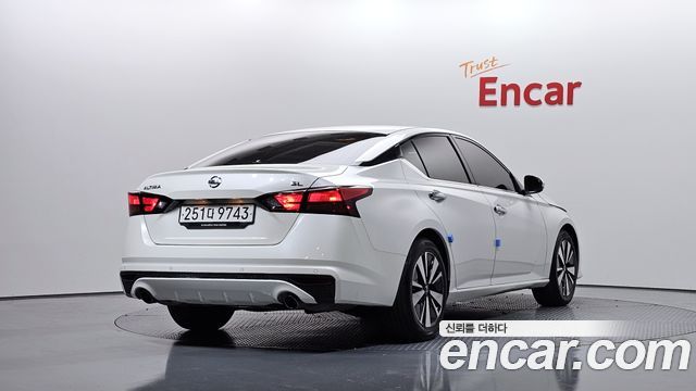 Nissan Altima из Кореи Encar