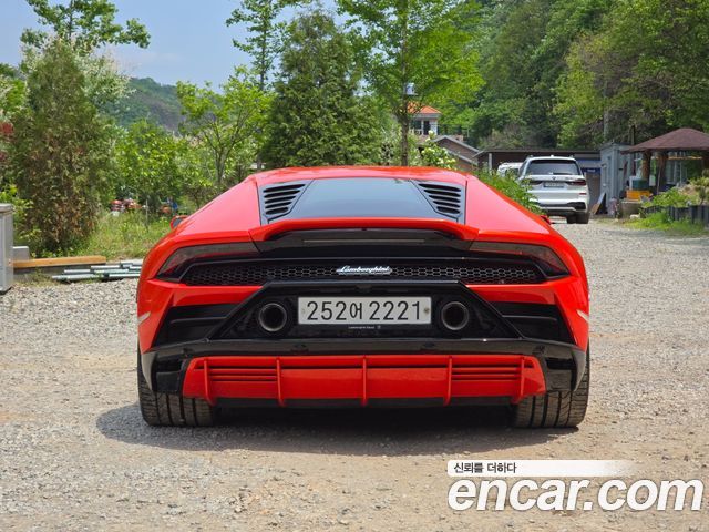 Lamborghini Huracan LP640-4 EVO — пробег 4 000 км — фото 5 из 5