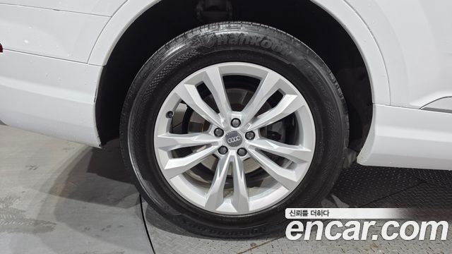Audi Q7 из Кореи Encar