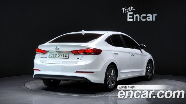 Hyundai AVANTE из Кореи Encar