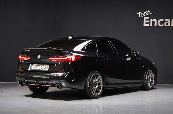 BMW 2-Series 220i M Sports — пробег 87 417 км — фото 2 из 5