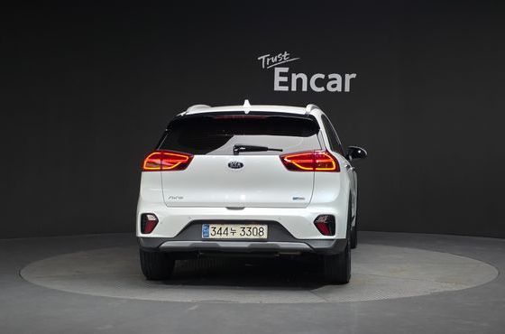 Kia Niro 1.6 HEV Noblesse Special — пробег 99 842 км — фото 4 из 5