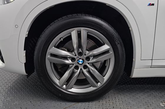 BMW X1 xDrive 20i M Sport — пробег 26 777 км — фото 5 из 5