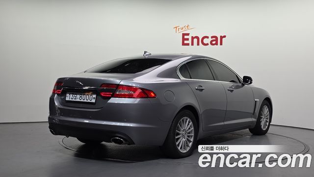 Jaguar XF 2.0 Luxury X250 — пробег 85 011 км — фото 2 из 5