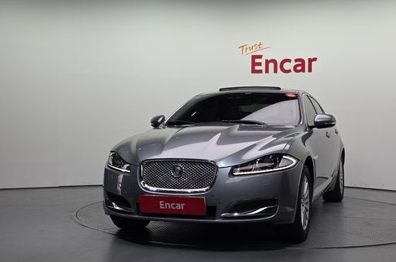 Jaguar XF 2.0 Luxury X250 — пробег 85 011 км — фото 3 из 5