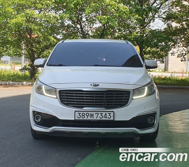 Kia Carnival 9-seater Luxury — пробег 153 744 км — фото 1 из 5
