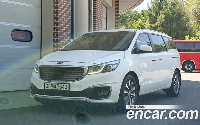 Kia Carnival 9-seater Luxury — пробег 153 744 км — фото 2 из 5