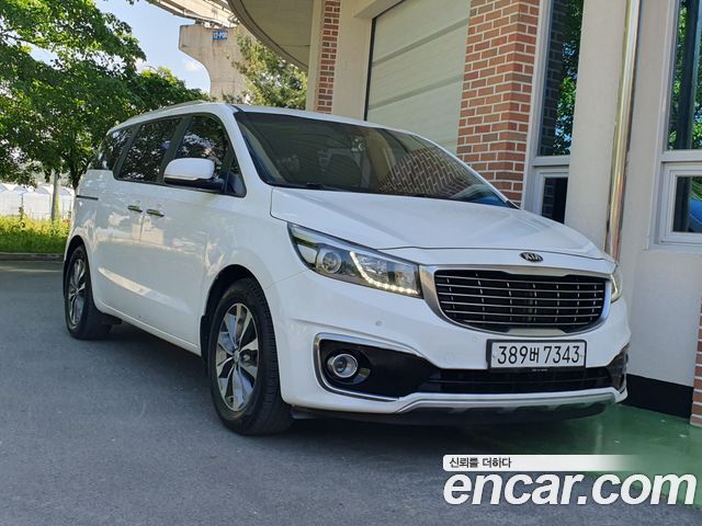 Kia Carnival 9-seater Luxury — пробег 153 744 км — фото 3 из 5