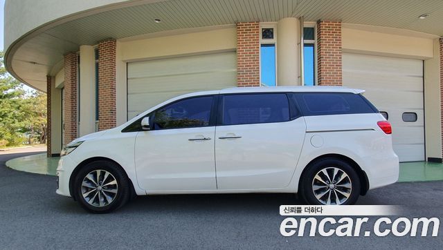 Kia Carnival 9-seater Luxury — пробег 153 744 км — фото 5 из 5