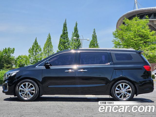 Kia Carnival из Кореи Encar