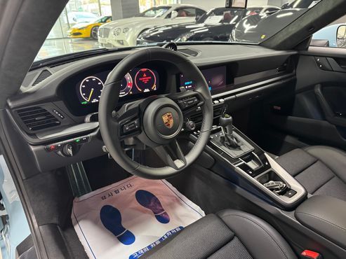 Porsche 911 GT3 Touring — пробег 118 км — фото 4 из 5