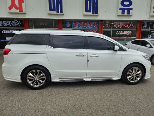 Kia Carnival 9-seater Noblesse — пробег 227 513 км — фото 5 из 5