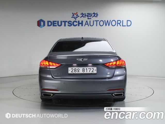 Hyundai Genesis из Кореи Encar