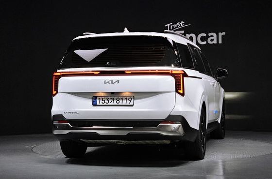 Kia Carnival 7-Seater Noblesse — пробег 11 839 км — фото 4 из 5