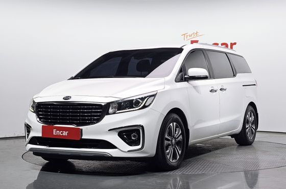 Kia Carnival 9-Seater Luxury — пробег 145 291 км — фото 1 из 5