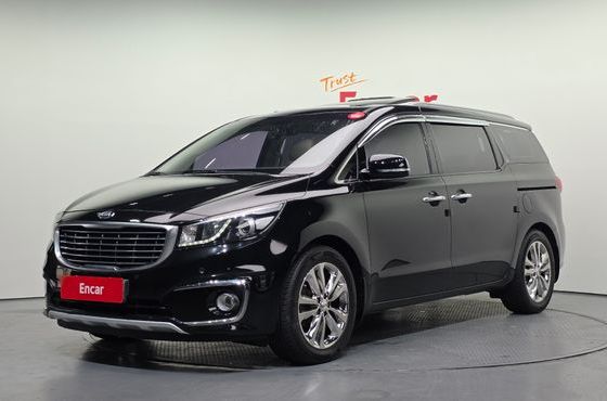 Kia Carnival 9-seater Prestige — пробег 97 044 км — фото 1 из 5
