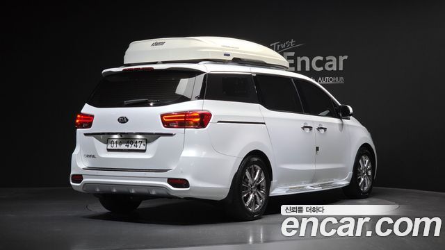 Kia Carnival из Кореи Encar