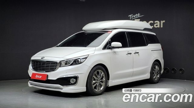 Kia Carnival Gasoline 9-seater Hi-Limousine Noblesse — пробег 66 050 км — фото 1 из 5