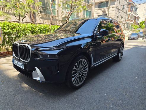 BMW X7 xDrive 40i Design Pure Excellence 6-Seater — пробег 1 908 км — фото 1 из 5