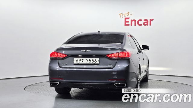 Hyundai Genesis из Кореи Encar