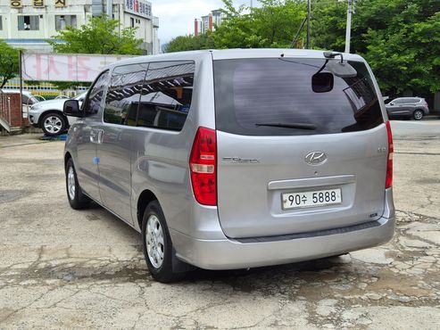 Hyundai Starex 5-Seater LPi VAN CVX Luxury — пробег 135 000 км — фото 5 из 5