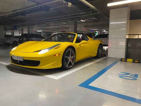 Ferrari 458 Spider — пробег 28 600 км — фото 1 из 5