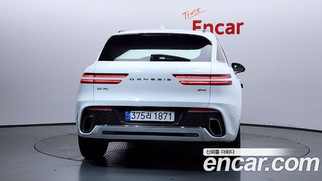 Genesis GV70 из Кореи Encar