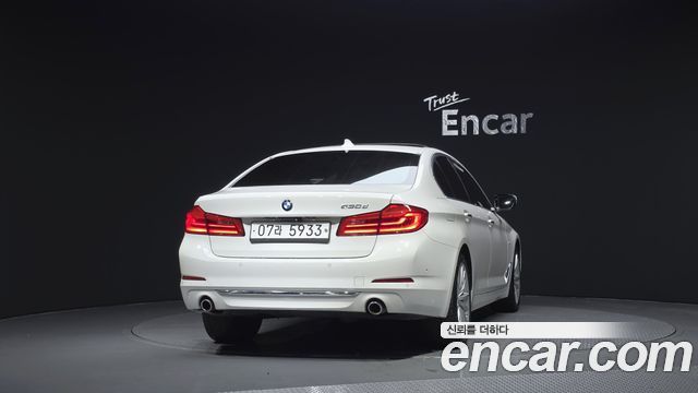 BMW 5-Series 530d Luxury Plus — пробег 103 280 км — фото 4 из 5