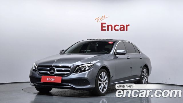 Mercedes-Benz E-Class E300 4MATIC Avnatgarde — пробег 59 876 км — фото 1 из 5
