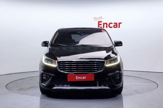 Kia Carnival 9-Seater Prstige — пробег 121 295 км — фото 3 из 5